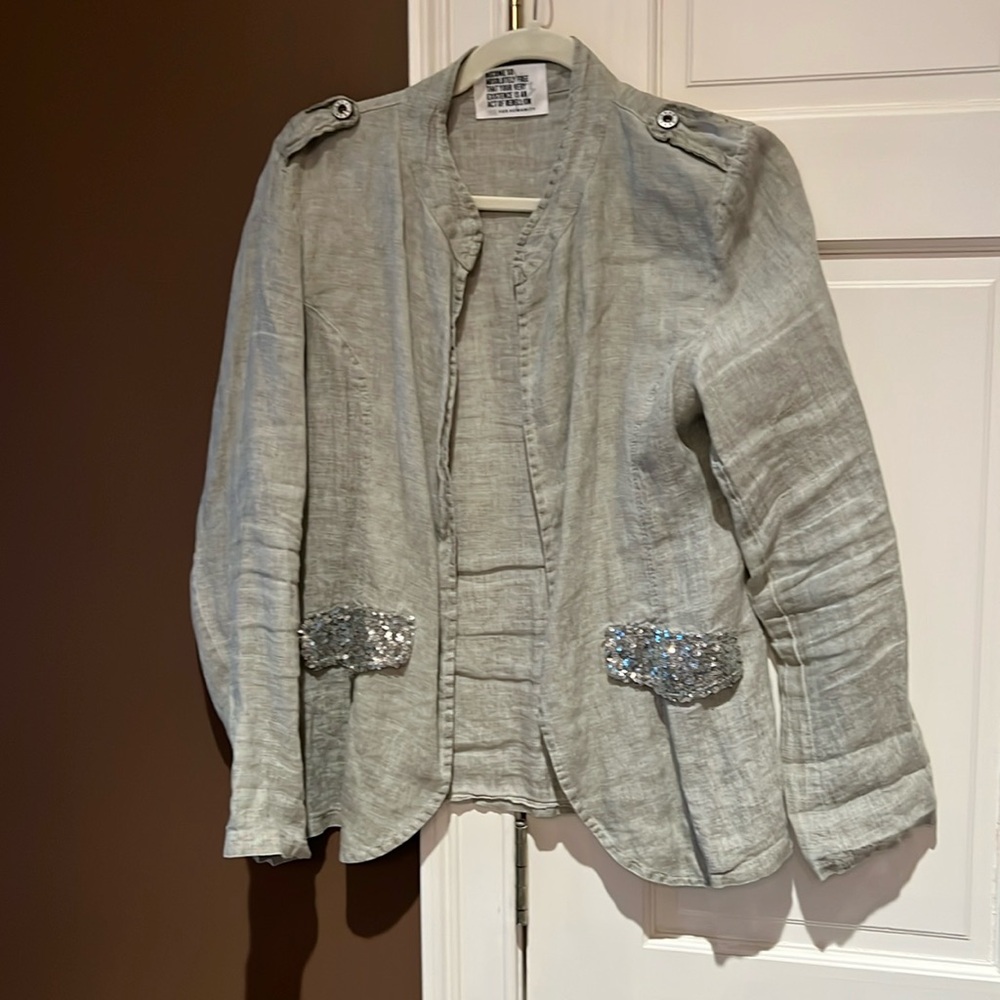 Free for humidity linen jacket size 4